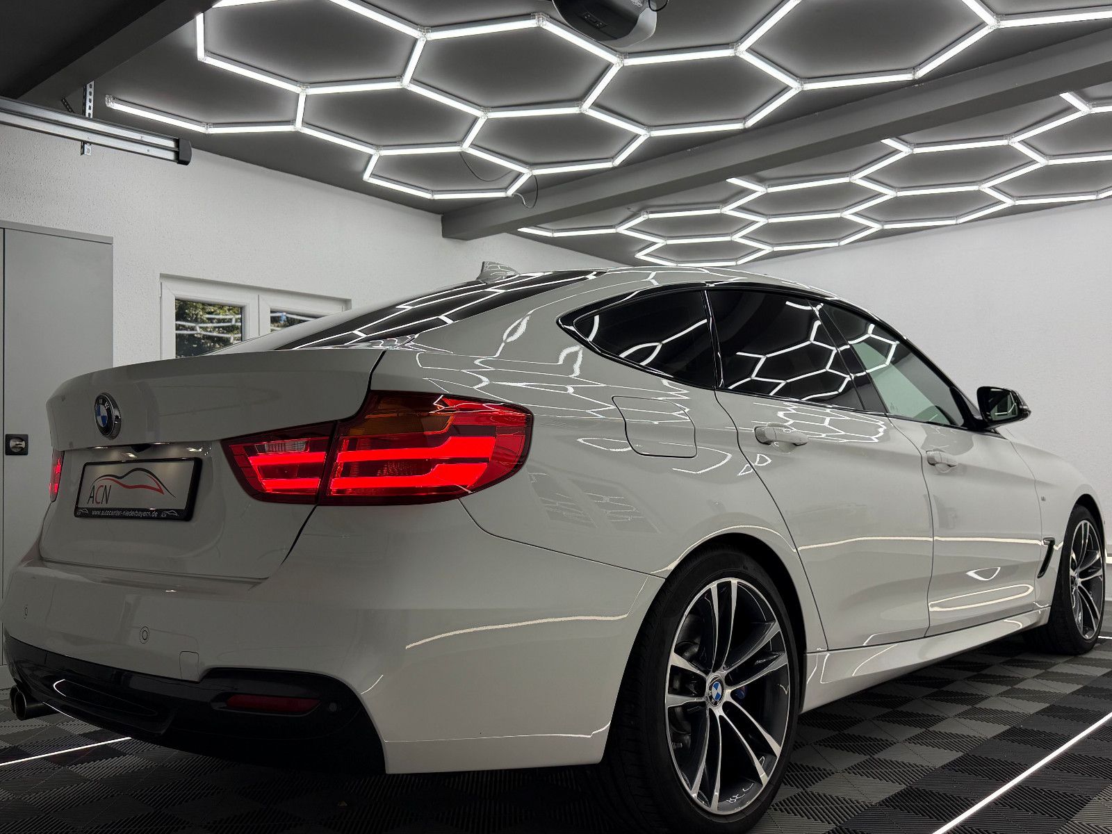 Fahrzeugabbildung BMW 335 d GT xDrive M SPORT/360*/MEMORY/PANO/HuD/ACC
