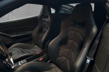 صورة مصغرة 11 لـ 2016 Ferrari 488 GTB