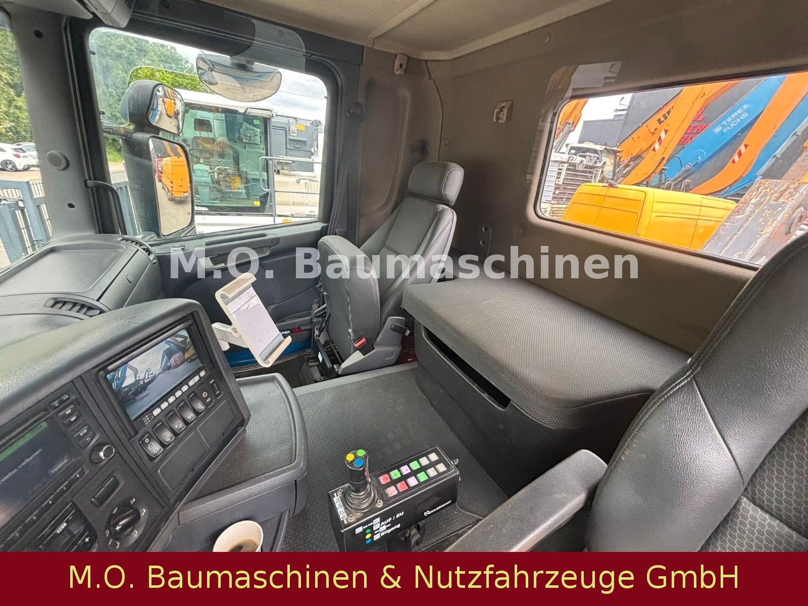 Fahrzeugabbildung Scania G 490 / 6x2 / Euro 6 /Ac / Hyvalift 26.62 SK /