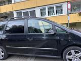 Volkswagen Auto VW Sharan - gebrauchte VW Sharan aus dem Jahr 2008