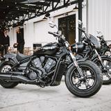 Indian Sixty Scout Bobber - INDIAN SCOUT SIXTY BOBBER