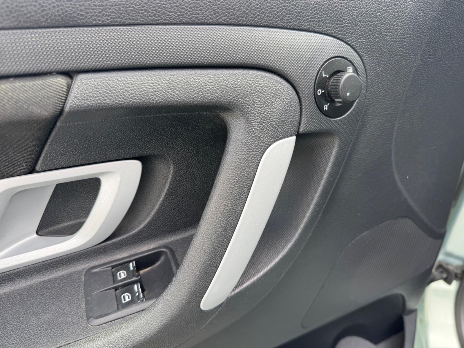 Skoda Fabia 2009 — photo 8