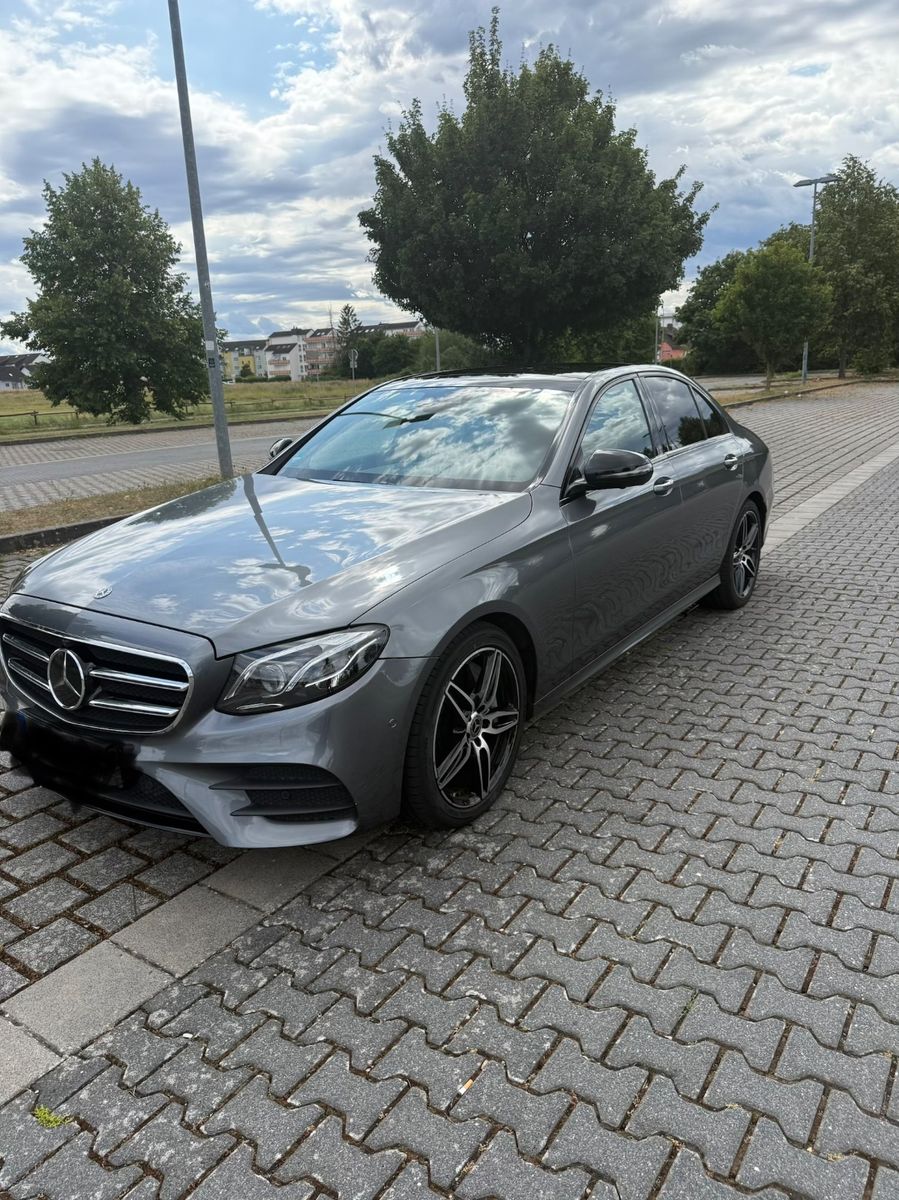 MERCEDES-BENZ E 350 Autom. AMG Line