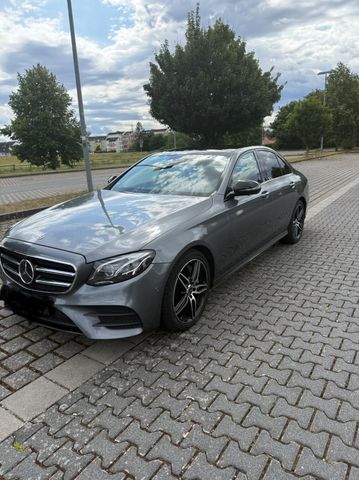 MERCEDES-BENZ E 350 Autom. AMG Line