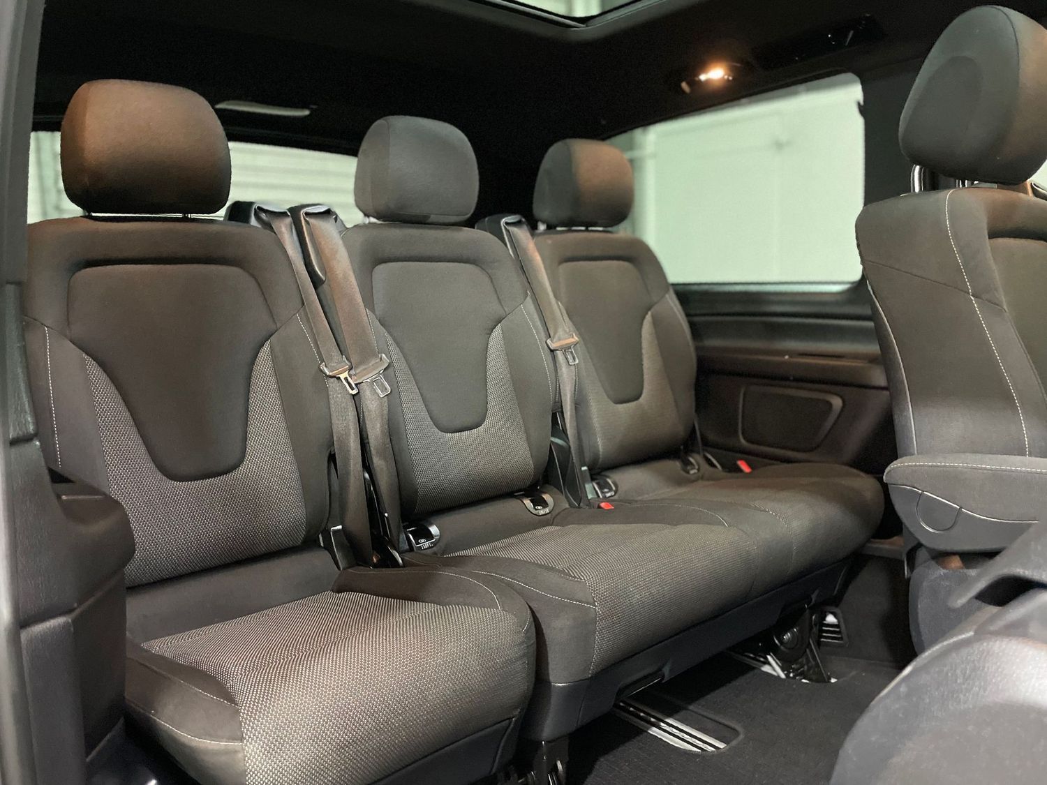 Fahrzeugabbildung Mercedes-Benz V 250 EDITION 4MATIC lang #LED#Pano#2x e-Türen