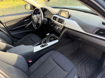 BMW 320 - 12