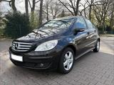 Mercedes-Benz B150 | 51tkm | Sitzheizung | Klima | gepflegt - Mercedes-Benz B 150 mit Benzin-Antrieb: Van