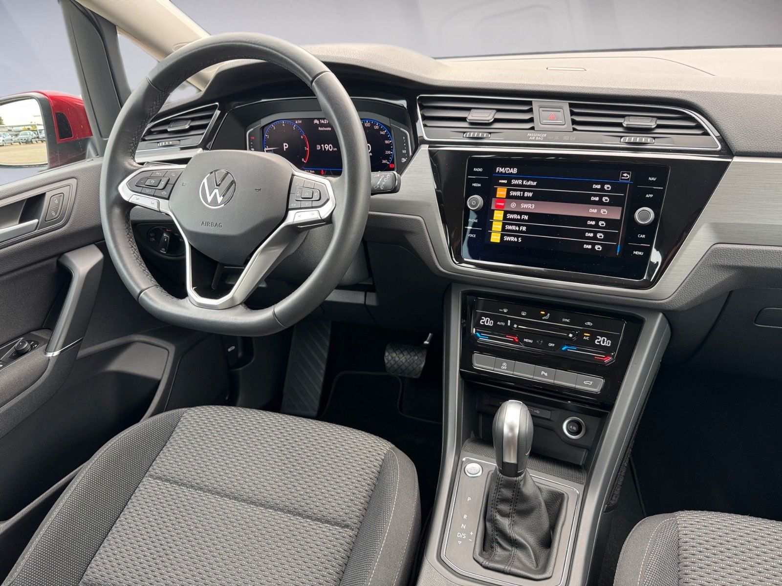 Fahrzeugabbildung Volkswagen Touran Comfortline 1.5 TSI