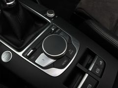 AUDI A3 Cabrio Virtual Xenon Windschott Scheckh.