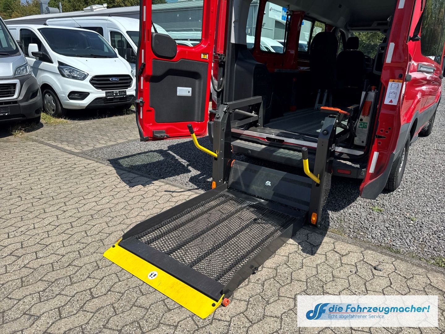 Fahrzeugabbildung Ford Transit Kombi 350 L3 Trend Temp Klima *7130 Exp