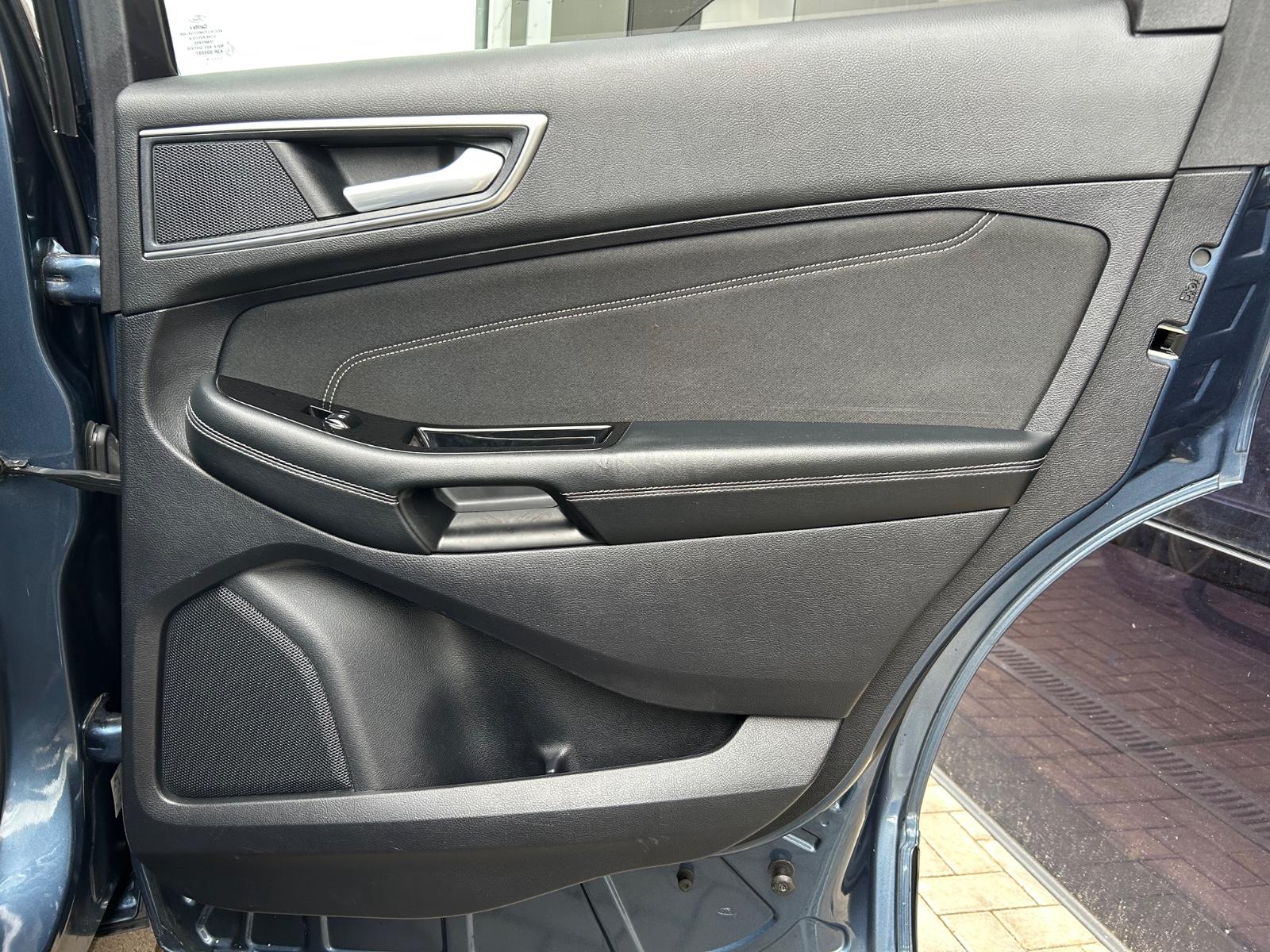 Ford Edge Titanium 4x4|AHK|Rückfahrkam|Apple|Navi