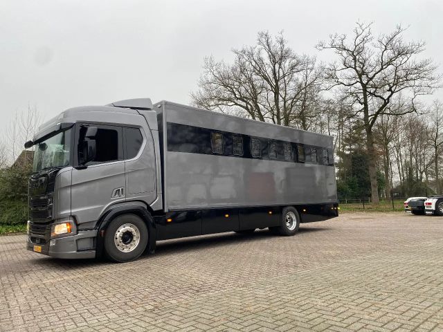 Scania R450 Horse/paarden truck Full air