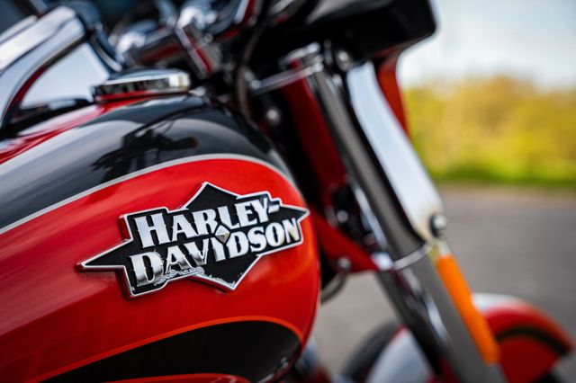 Fahrzeugabbildung Harley-Davidson CVO SOFTAIL CONVERTIBLE FLSTSE2 110 - KESSTECH -