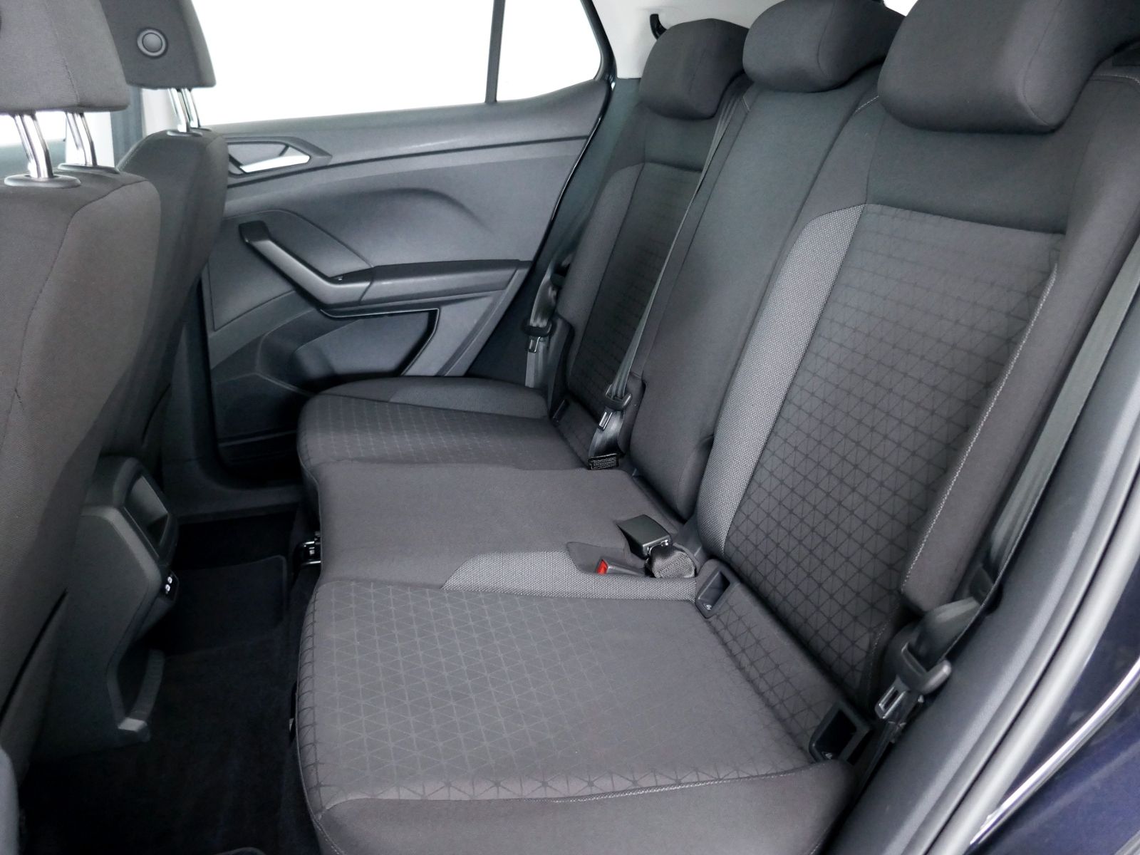 Fahrzeugabbildung Volkswagen T-Cross Life 1.0 TSI DSG | RFK ACC Navi App