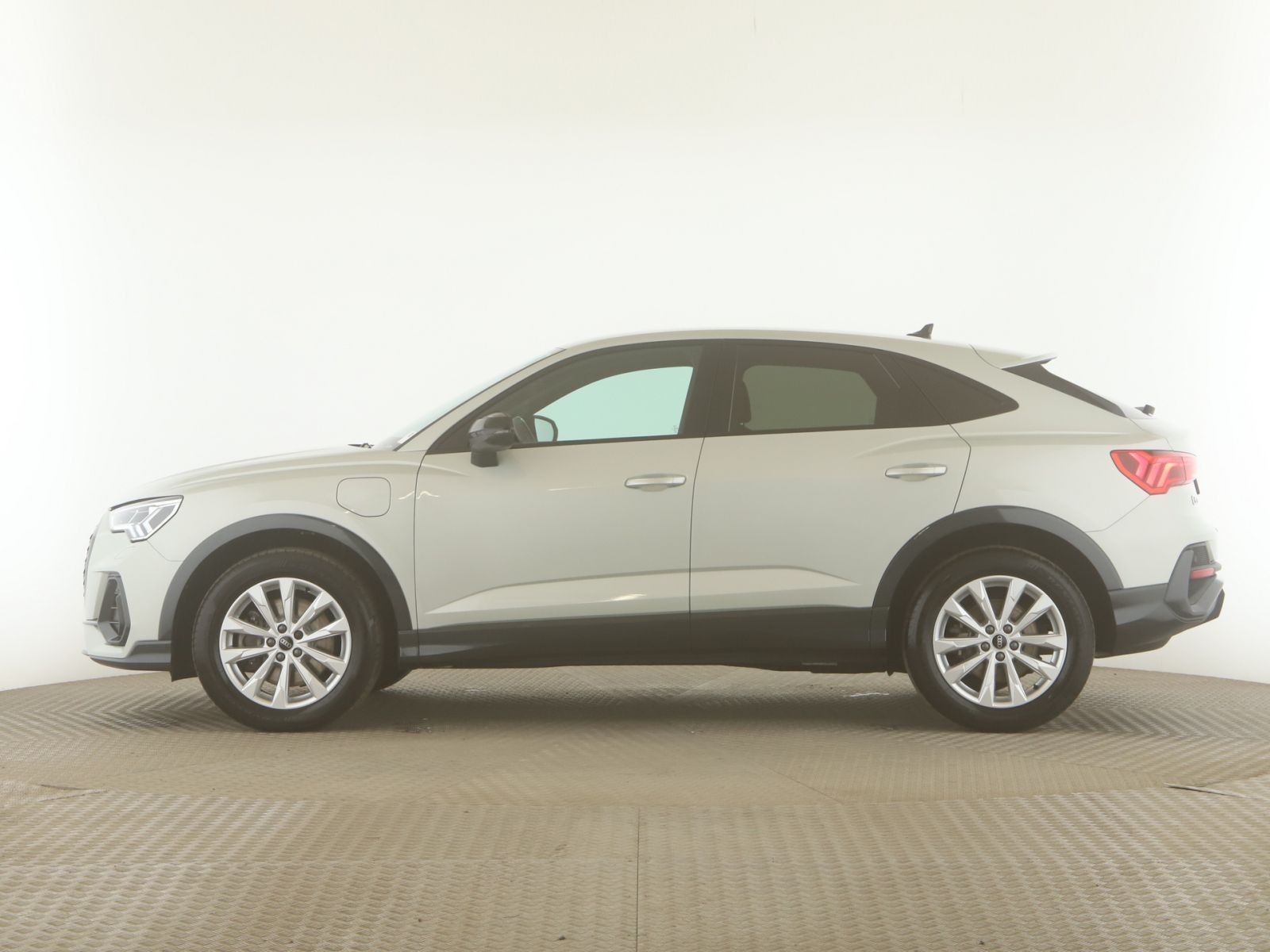 Audi Q3 Sportback 45 TFSIe HYBRID+AHK+LED+RFK+Memory foto 3