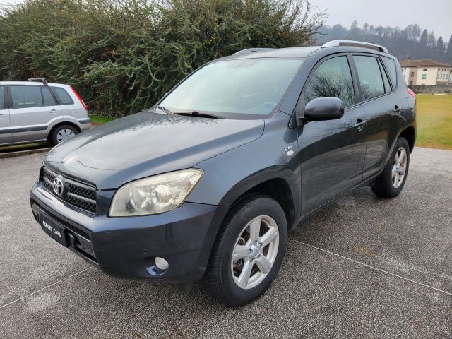 Toyota RAV4 2.2 D-4D 136 CV DPF Luxury