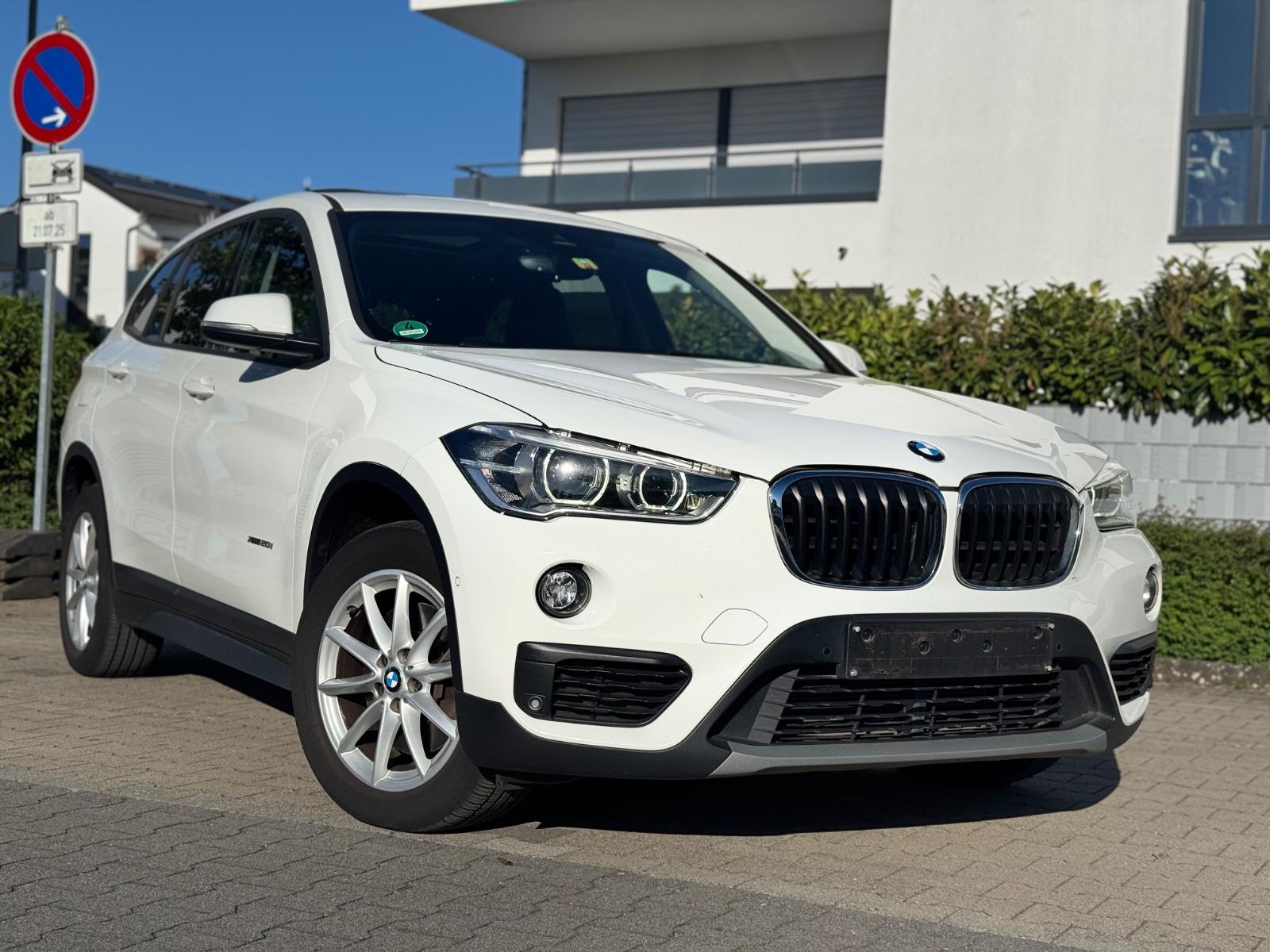 BMW X1 xDrive 20 i*Pano*LED*Standheizung*Garantie