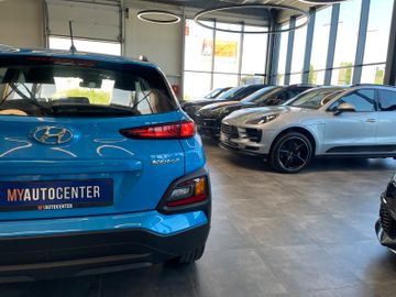 Hyundai Kona Select 2WD *1.HAND*KLIMA*TÜV 0627*TEMPOMAT