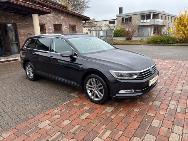 VW Passat Variant Comfortline+Navi+Automatik+LED-Sc