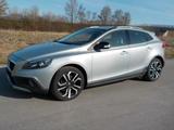 Volvo V40 Cross Country - Volvo V40 mit Benzin-Antrieb: Limousine