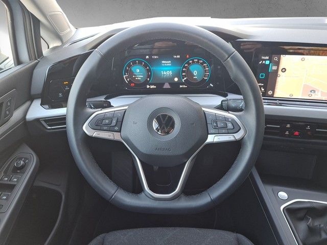 Fahrzeugabbildung Volkswagen Golf VIII TSI LED Navi AID ACC RFK SH LM