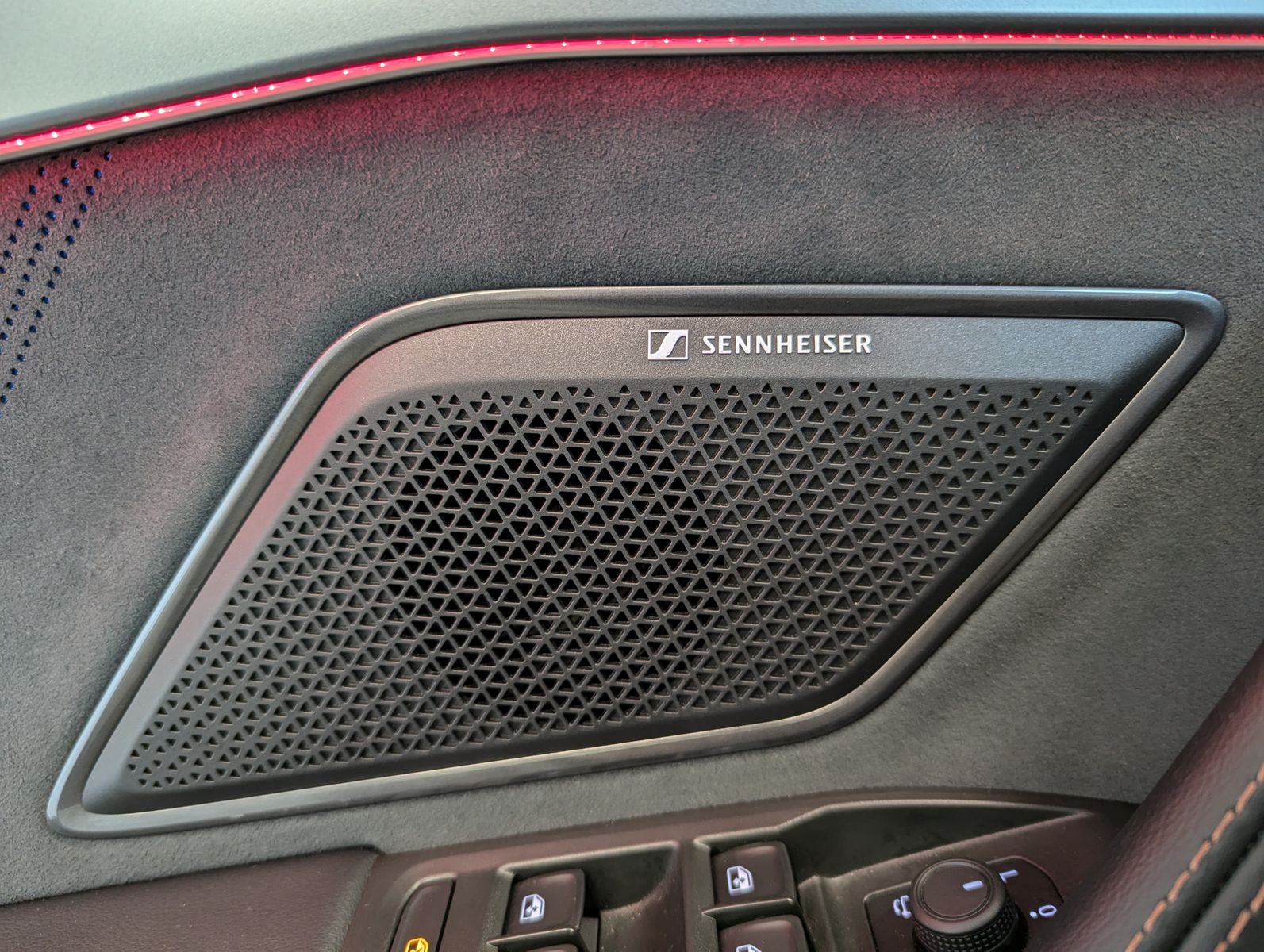 CUPRA Leon 2.0TSI VZ Matrix Pano Sennheiser Kamera 19" - Image 21