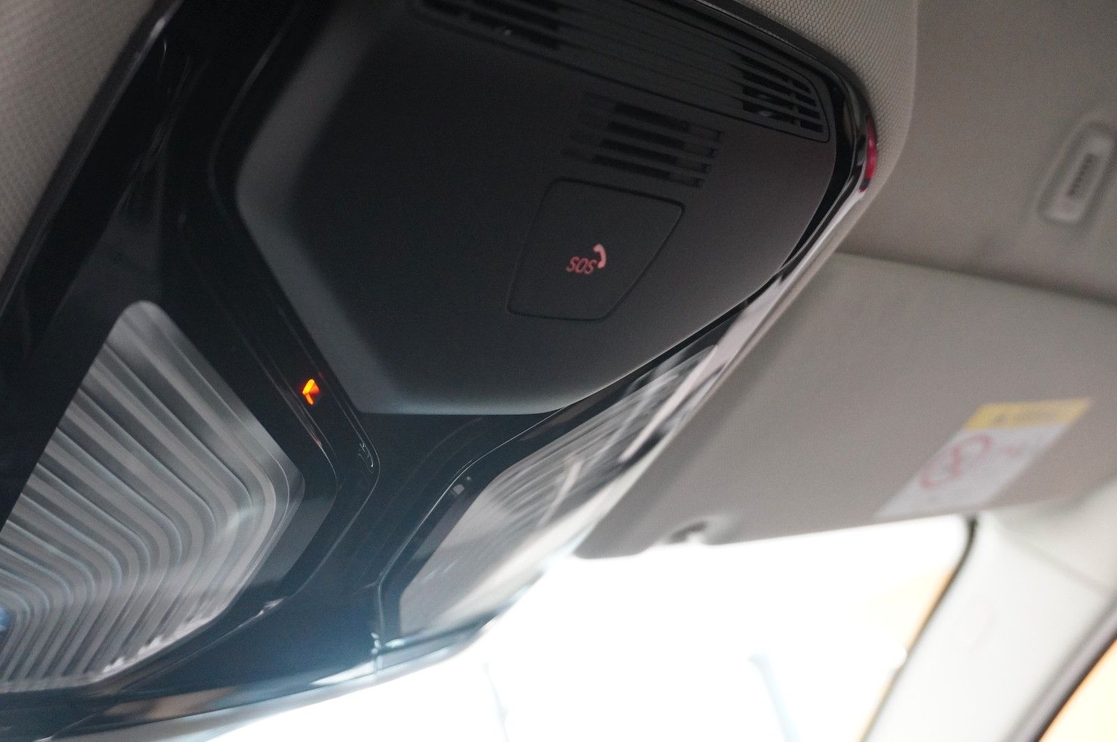 Fahrzeugabbildung BMW 520D TOURING BUSINESS NAVI/LED/VIRTU./SH/HUD/AHK