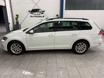 Volkswagen Golf - 10