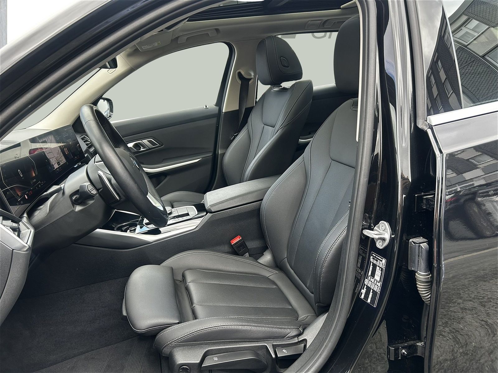 BMW 318i Touring Panorama LiveCockpit+ Sport ActiveG foto 9
