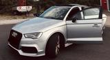 Audi S3 2.0 TFSI S tronic quattro - - silberne Audi S3