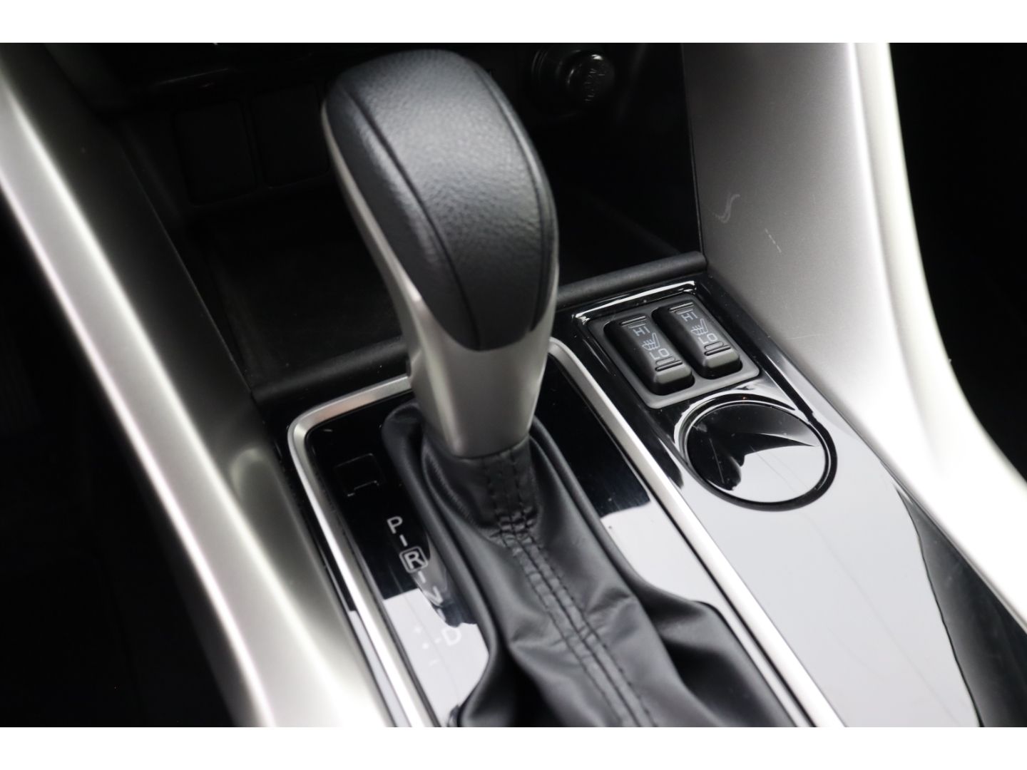 Fahrzeugabbildung Mitsubishi Eclipse Cross Diamant Edition 2WD Kamera SHZ