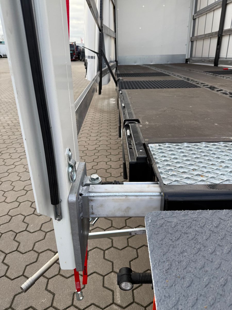Fahrzeugabbildung MAN TGX 26.440 6x2 LL Schwerlast Ladebordwand/Rampe