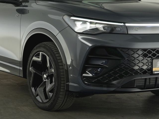 Tiguan R-LINE TDI DSG 4MOTION+AHK+RÜCKFAHRKAMERA