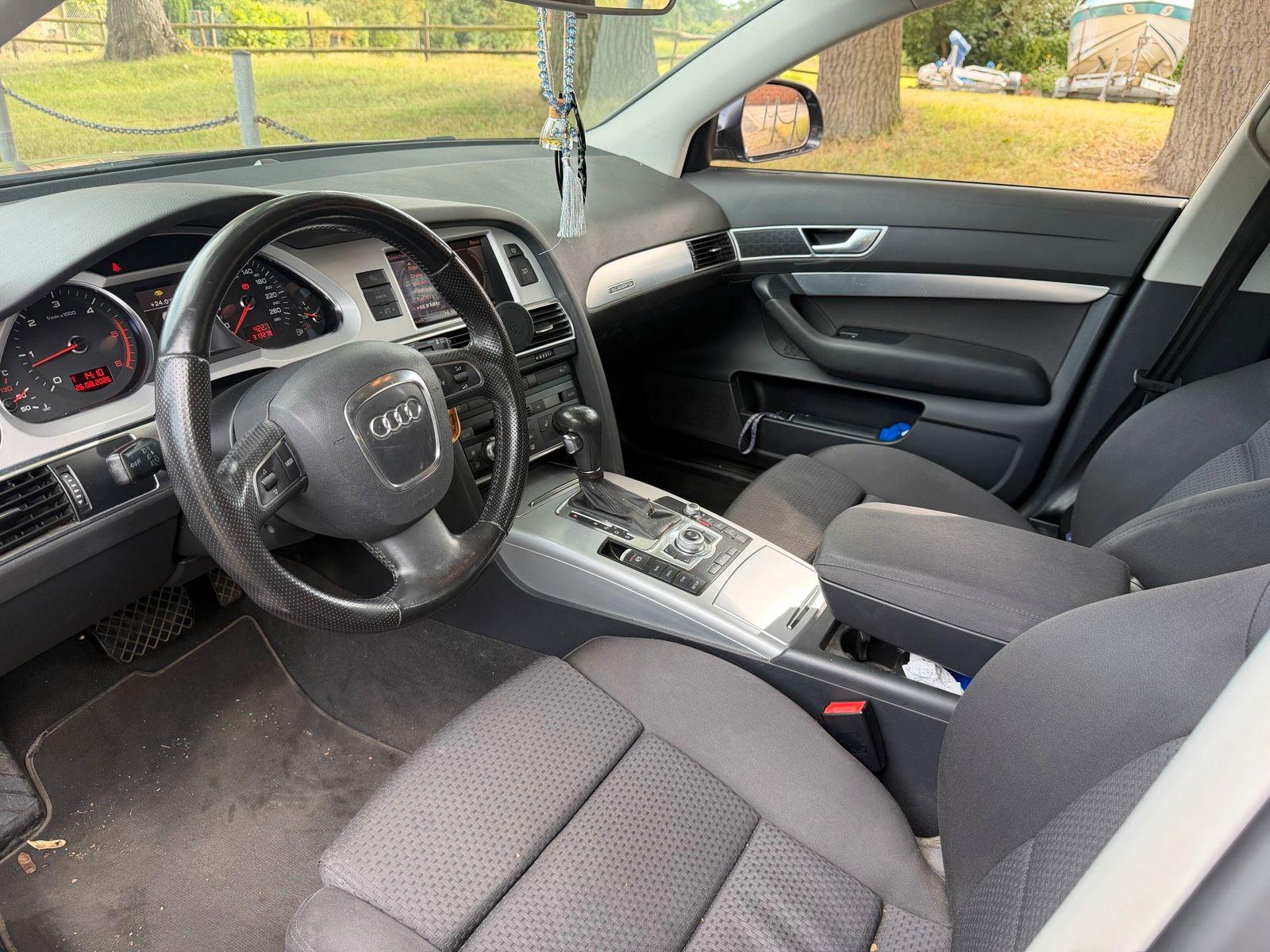 Audi Quattro 2010 — photo 5