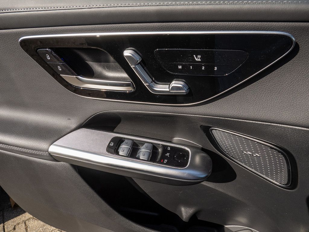 Mercedes-Benz GLC 200 d 4M AMG Sport Edition NIGHT AHK PANO BT foto 22