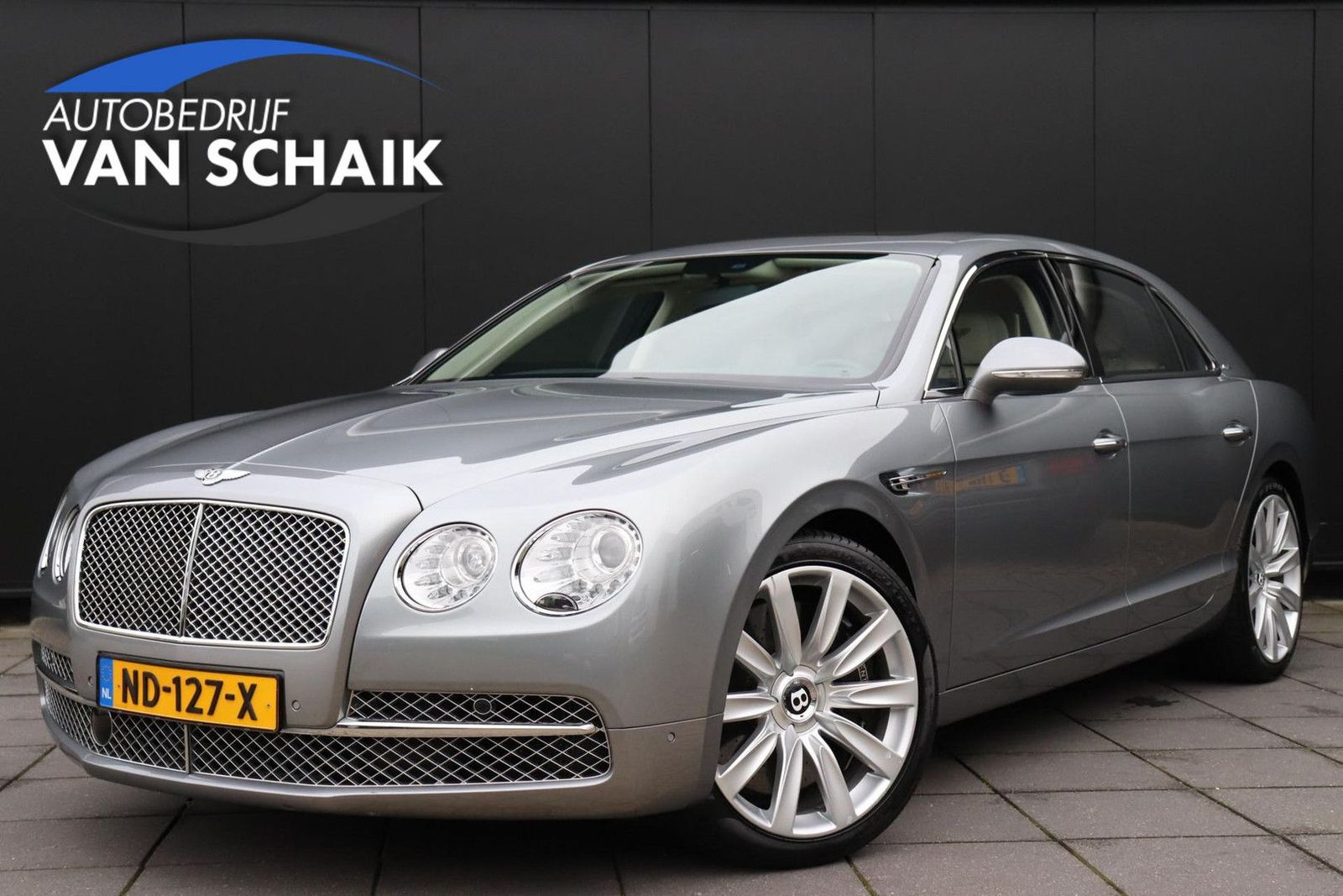 BENTLEY Flying Spur