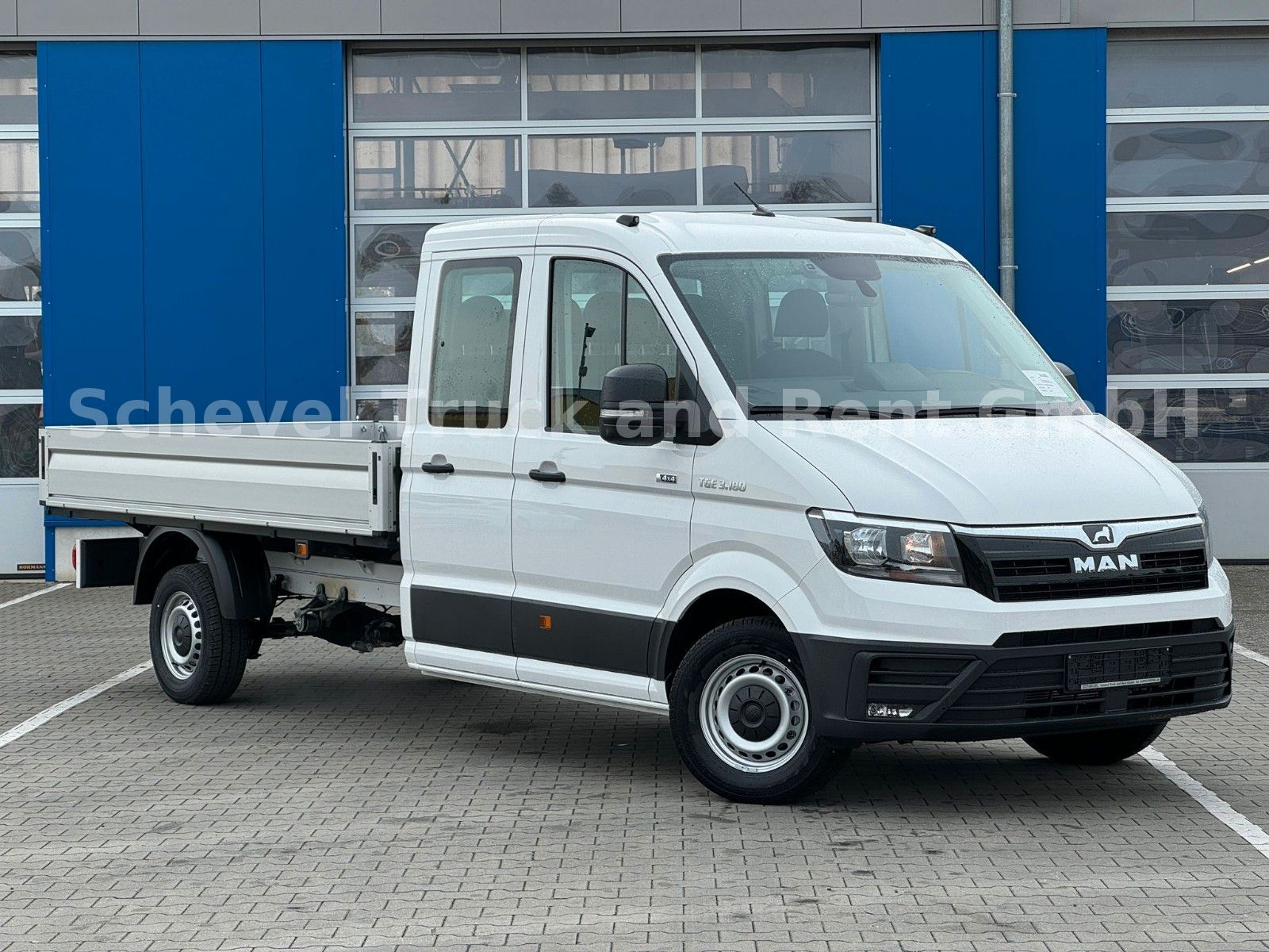Fahrzeugabbildung MAN TGE 3.180 4x4  DoKa Pritsche Automatik
