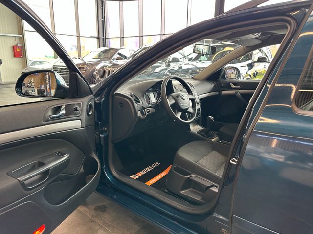 MYAUTOCENTER – Gebraucht- und Jahreswagen mit Werkstattservice in Pfaffenhofen Skoda Octavia Combi GreenLine *TÜV0328*Klima*PDC*