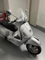 Vespa GTS 250 i.e. erst 13.900 km Garagenfahrzeug - VESPA GTS 250