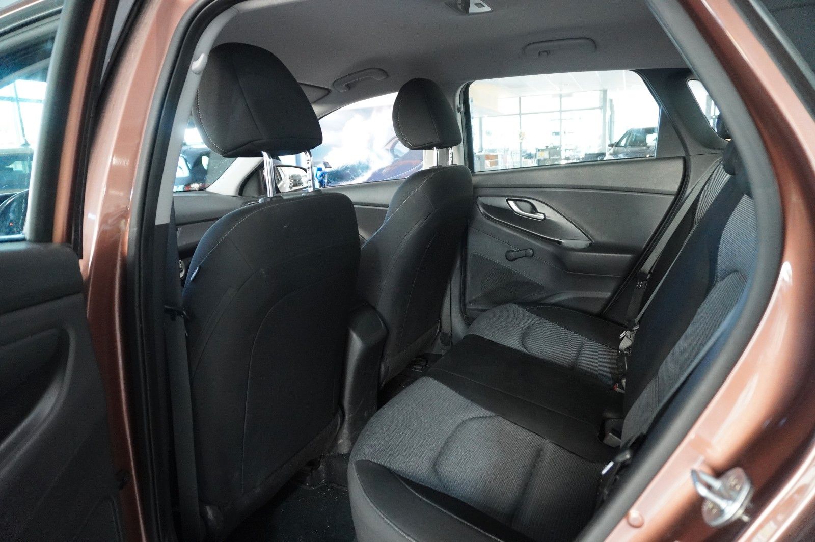 Fahrzeugabbildung Hyundai i30 LIM. 1.0 T-GDI SELECT LED/KLIMA/PDC/TEMP/USB