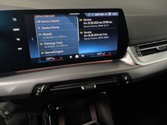 Fahrzeugabbildung BMW 218i Active Tourer M Sport --AHK/HiFi/HeadUp/ACC