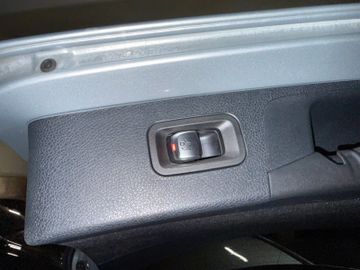 Mercedes E 200 - 12