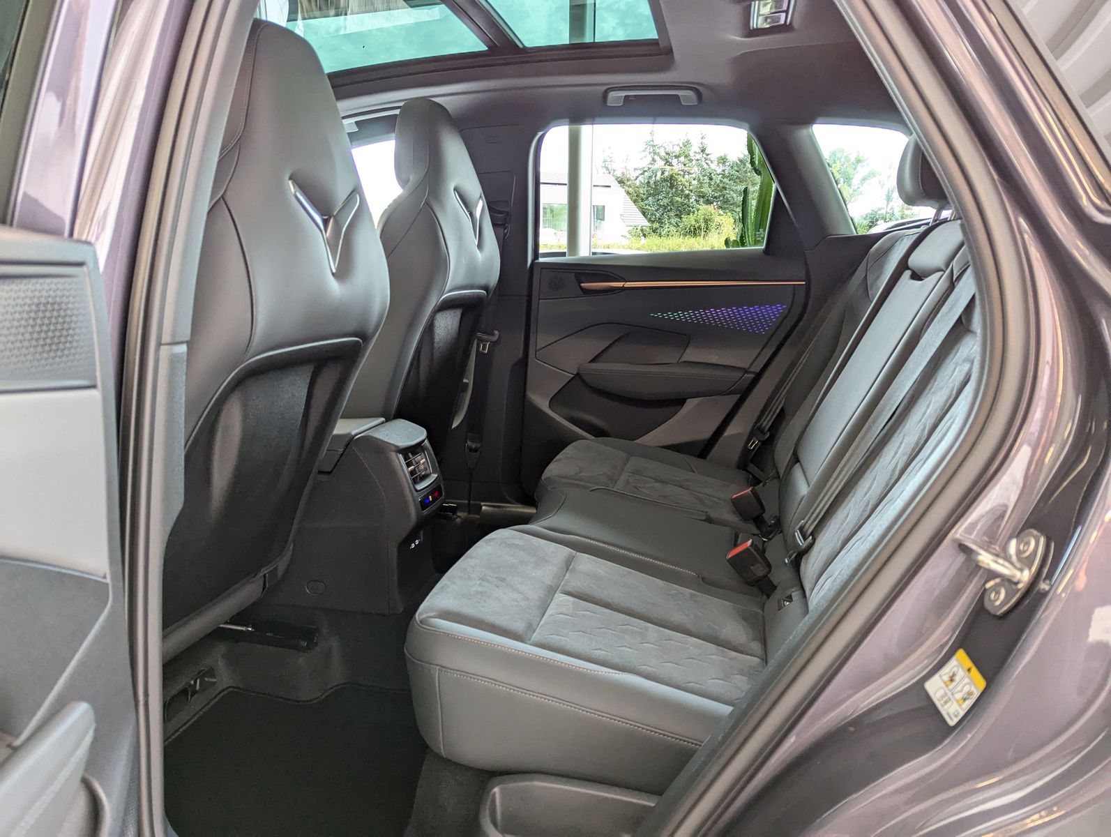 CUPRA Terramar 1.5eTSI HUD DCC Matrix Pano Sennh. 20" - Image 13