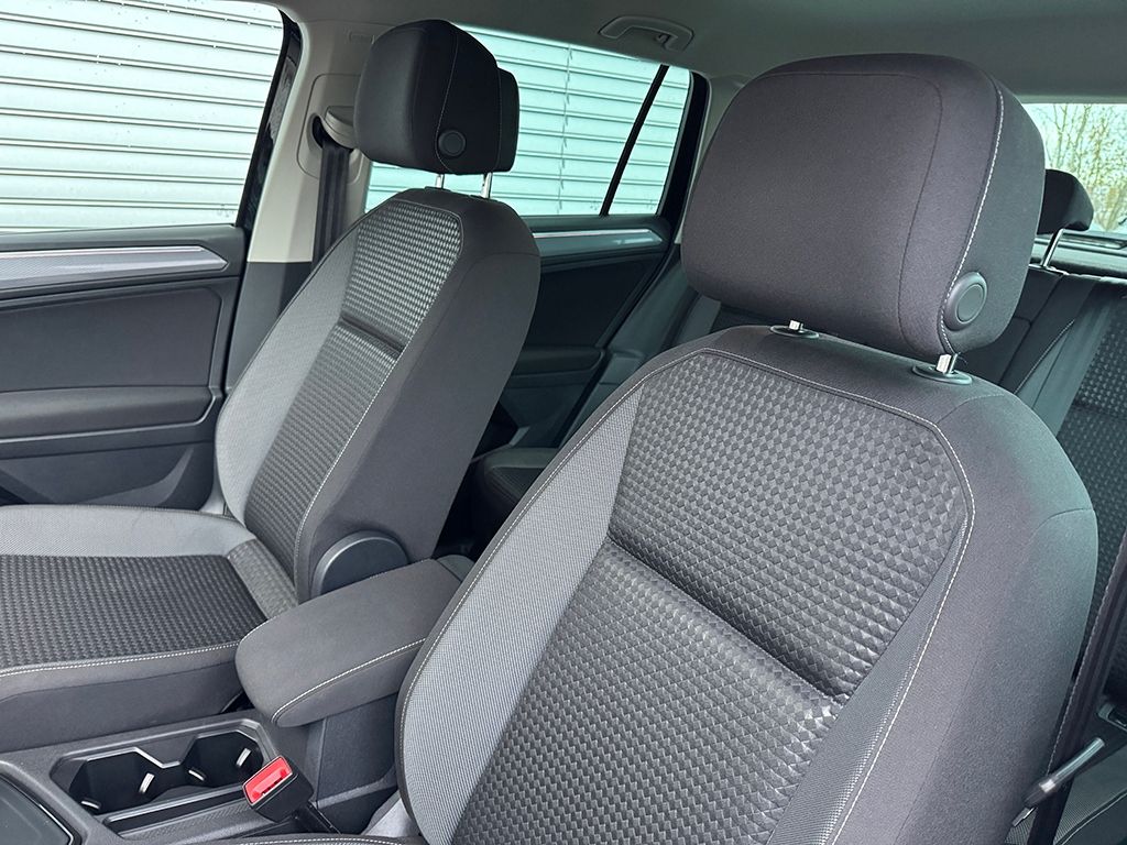 Tiguan 1.5 TSI "ACTIVE" *NAVI*LED*KAMERA*