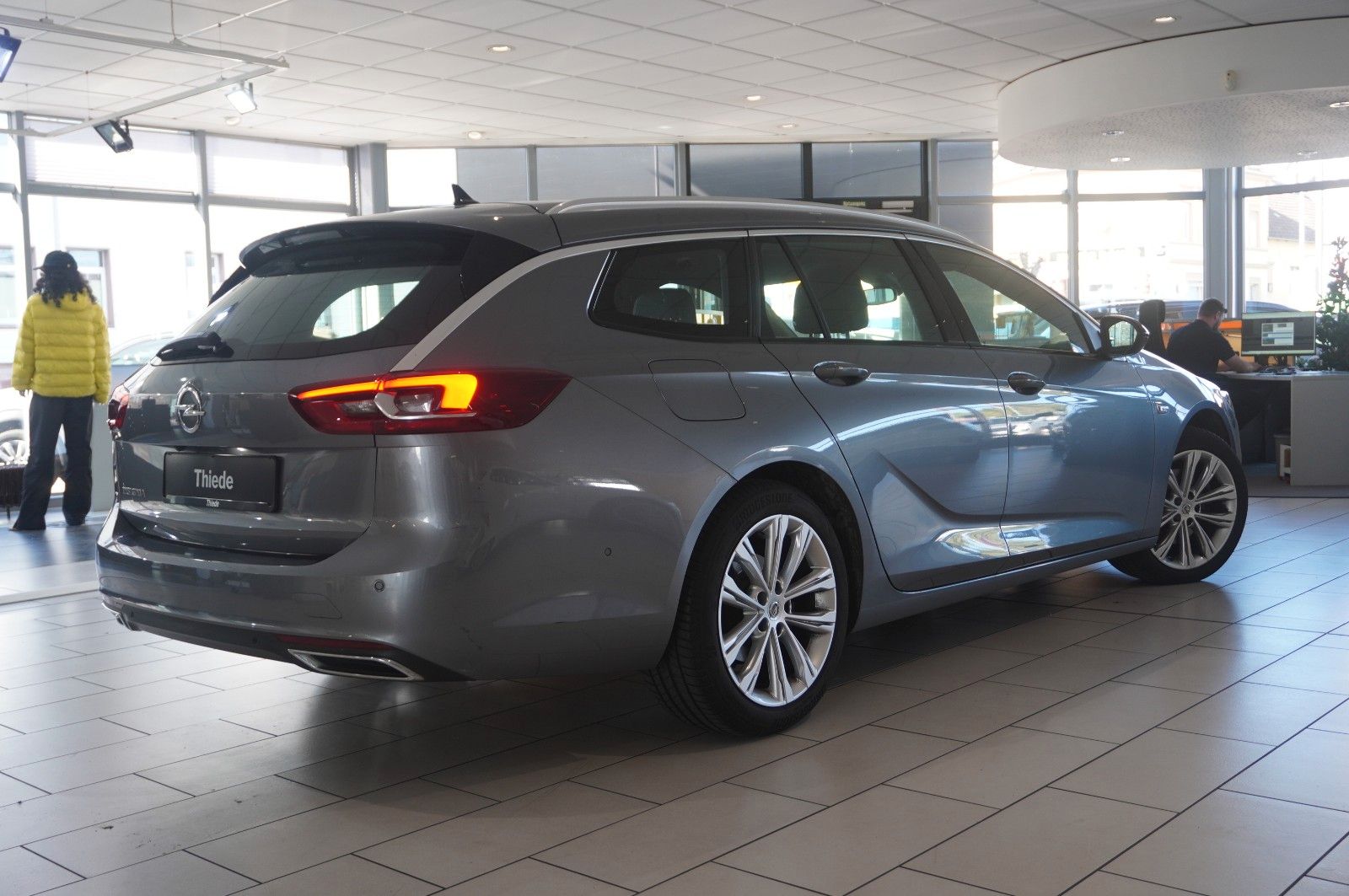 Fahrzeugabbildung Opel Insignia B ST 2.0D ELEGANCE NAVI/LED/KAMERA/DAB+