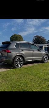 Volkswagen Tiguan R-line DSG 4MOTION Highline Hi..