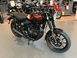 Royal Enfield HNTR 350 PLUS in Dapper Orange - Royal Enfield HNTR 350