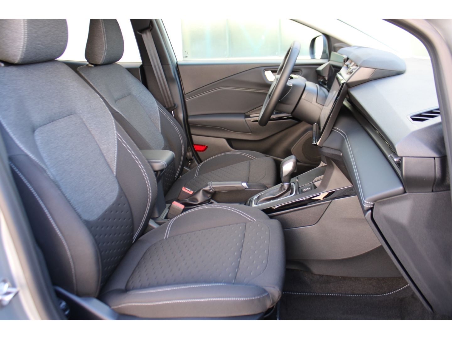 FORD Puma 1.0 EcoBoost MHEV Titanium LED GRA RFK Navi - Image 11