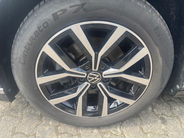 Passat Elegance 1.5 TSI DSG R-Line Navi Area Vie