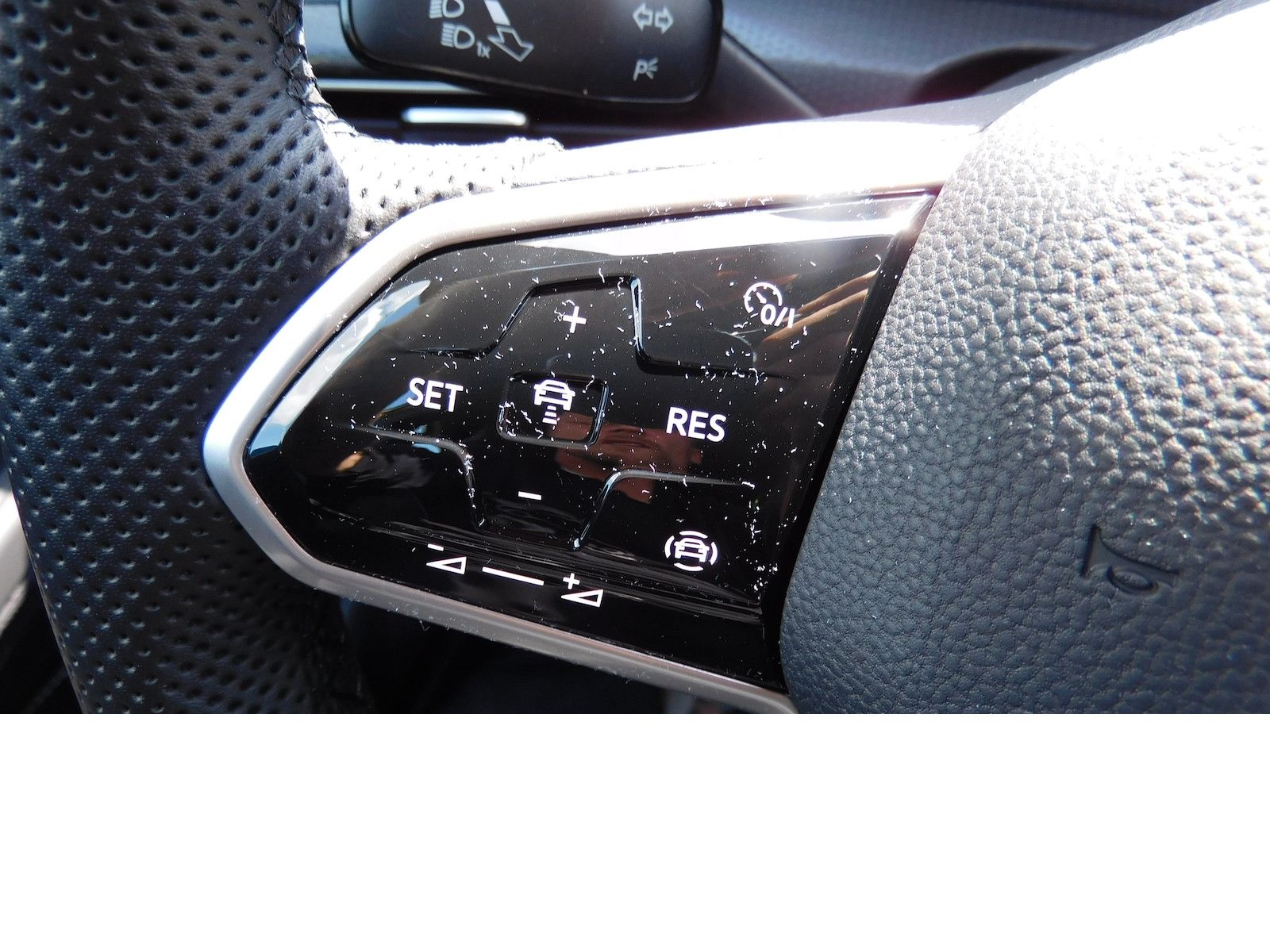 Volkswagen Golf 2.0 VIII GTI Performance 4 TRG TSI BMT Navi foto 22
